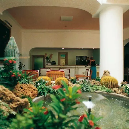 Park Terme Michelangelo ラッコ・アメーノ